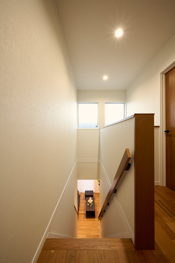 リビング階段